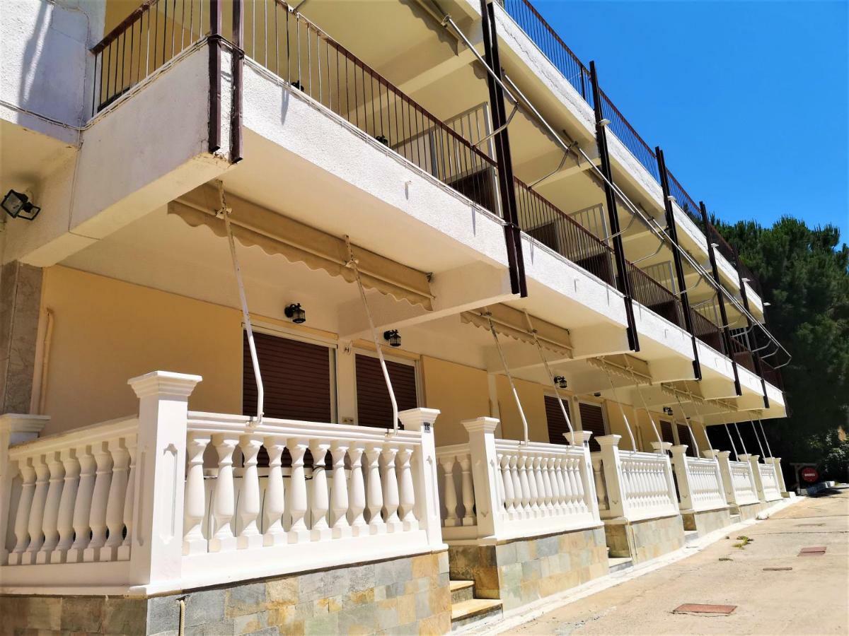 Neorio Studios Poros Town Esterno foto