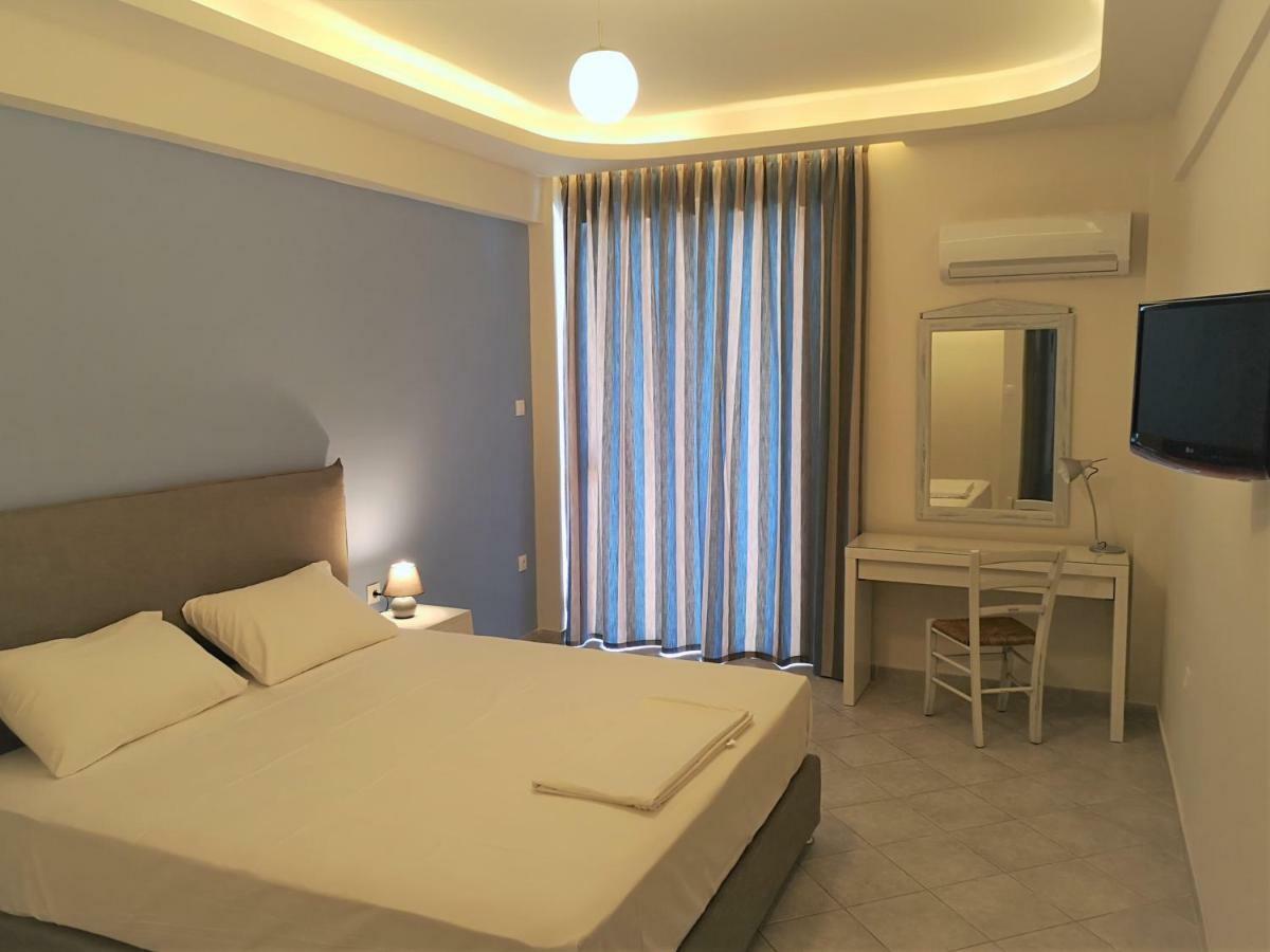 Neorio Studios Poros Town Esterno foto